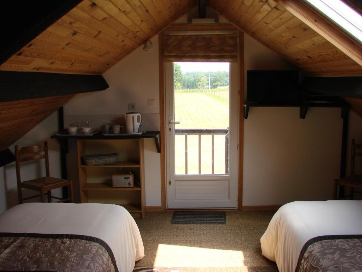 La Blanche Roche Bed & Breakfast Sourdeval Ngoại thất bức ảnh