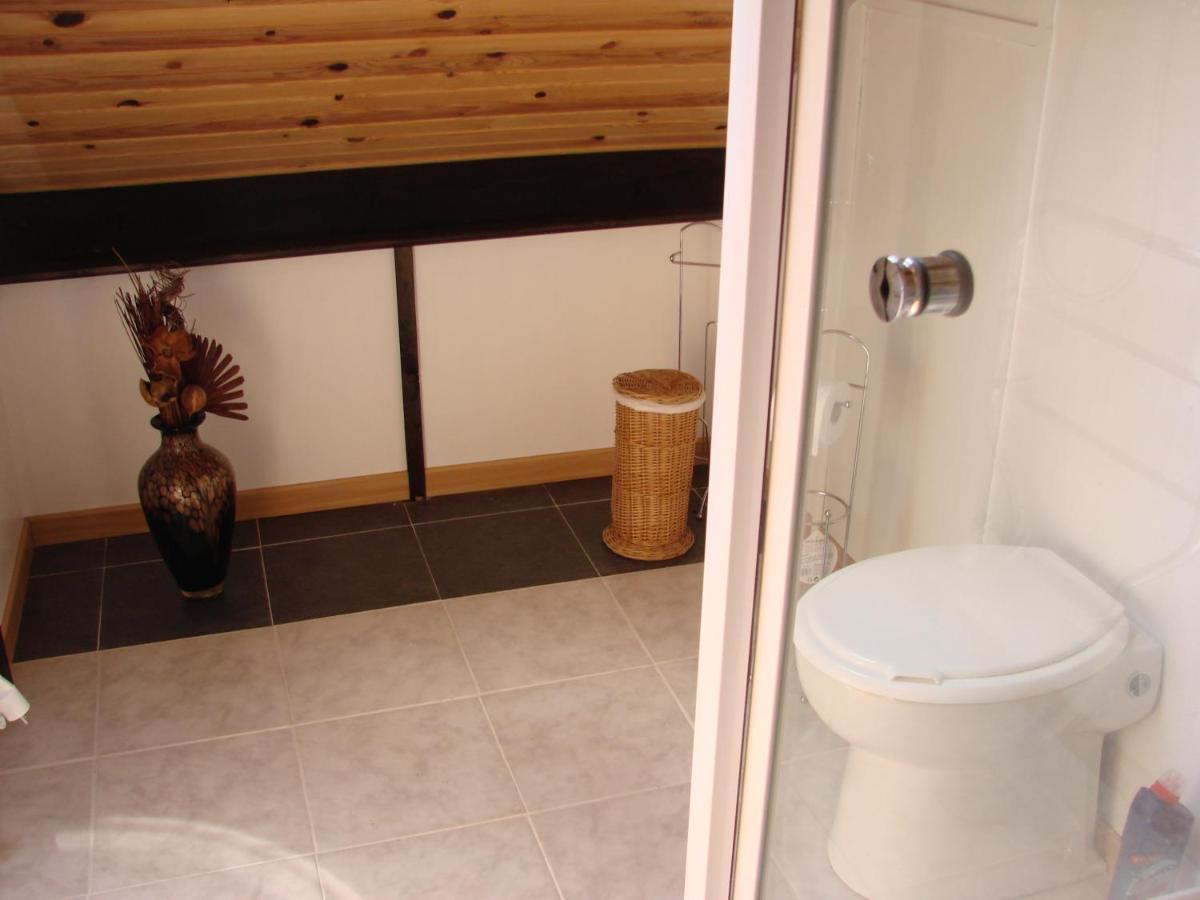 La Blanche Roche Bed & Breakfast Sourdeval Ngoại thất bức ảnh