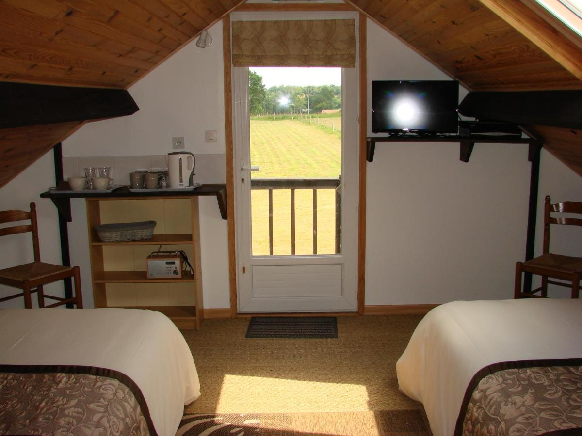 La Blanche Roche Bed & Breakfast Sourdeval Ngoại thất bức ảnh